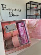 Tissue Gift Set view
