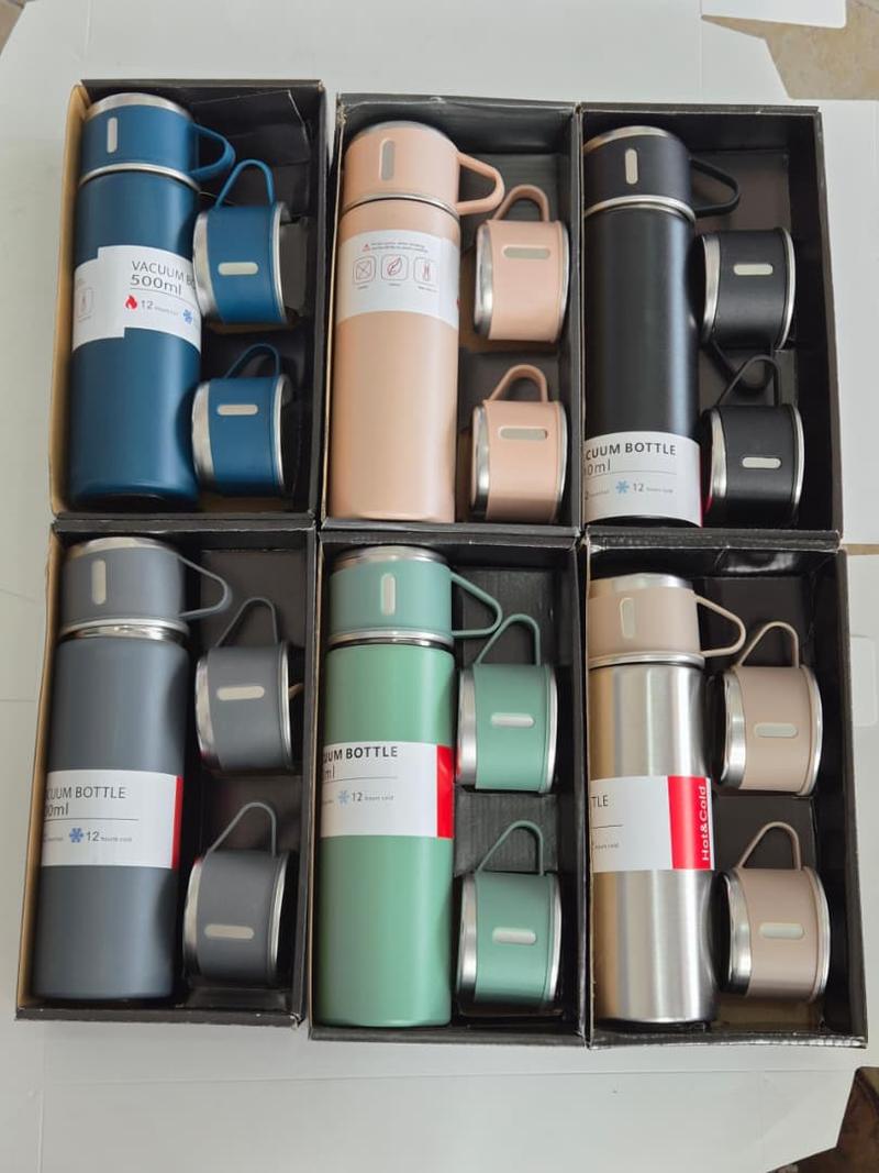 Thermos Flask With Cups